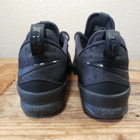 Nike LeBron 14 Low Men's Size 12 Triple Black 2017 878636-002 - Picture 6 of 8